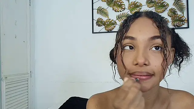 Snapshot of kristyl_paez chatting on October 15, 8:20 pm kristyl paez online show from October 15, 8:20 pm