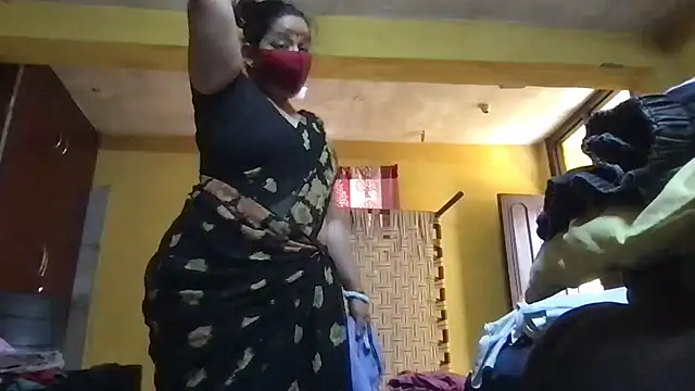 Riyasingh9 online show from April 18, 4:16 am