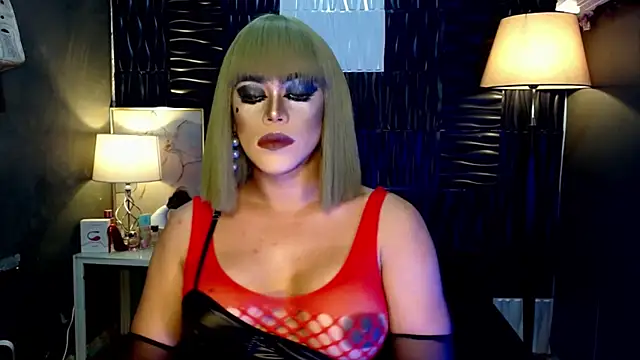 Snapshot of UrtopshemalegoddessAliyah chatting on September 10, 10:43 pm UrtopshemalegoddessAliyah online show from September 10, 10:43 pm