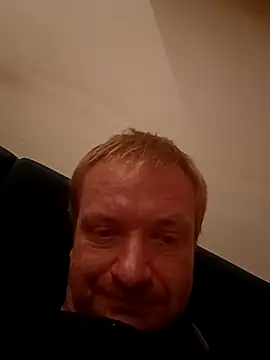 Snapshot of 82liska chatting on October 5, 10:07 pm 82liska online show from October 5, 10:07 pm