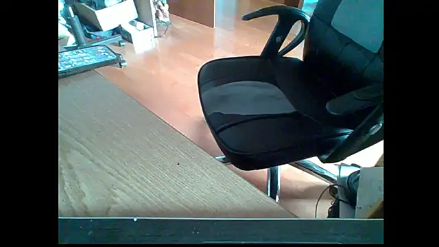 Snapshot of michl9322 chatting on November 15, 11:18 am michl9322 online show from November 15, 11:18 am