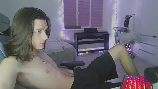 CandyChell online show from March 12, 3:29 pm