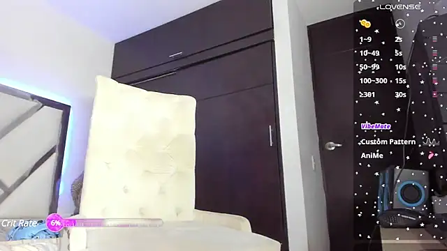 Snapshot of zack_isaac777 chatting on December 20, 9:32 am zack isaac777 online show from December 20, 9:32 am