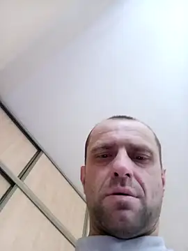 Snapshot of Roman0798 chatting on December 18, 8:53 am Roman0798 online show from December 18, 8:53 am