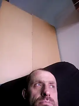 Snapshot of Roman0798 chatting on February 26, 6:04 am Roman0798 online show from February 26, 6:04 am