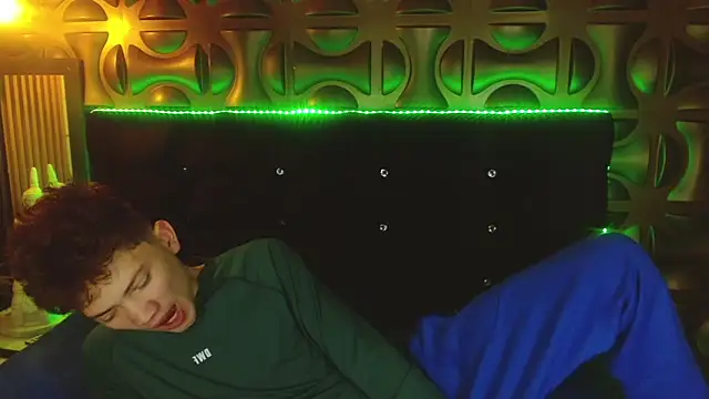 cruz dante online show from April 17, 7:06 pm