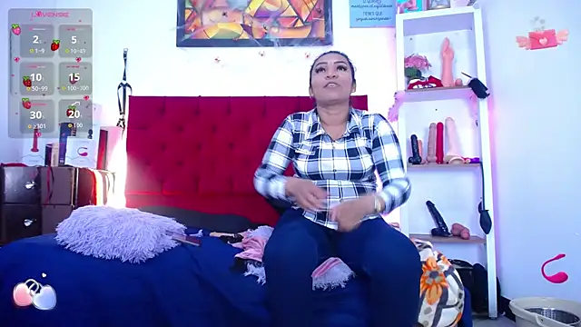 Snapshot of louise_nails chatting on November 14, 3:00 pm louise nails online show from November 14, 3:00 pm