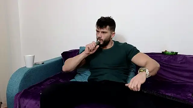 TheTopAlex online show from December 16, 7:37 am