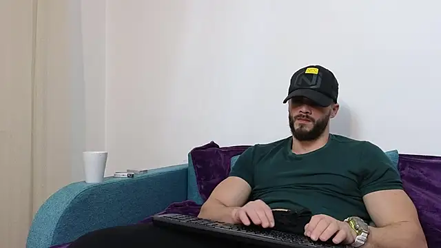 TheTopAlex online show from December 18, 7:58 am