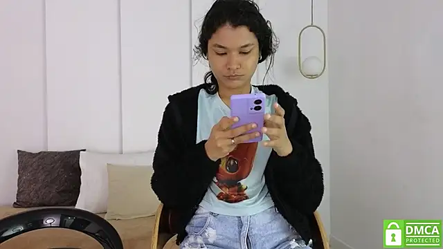 Snapshot of sexychanell_18 chatting on October 9, 12:58 pm sexychanell 18 online show from October 9, 12:58 pm