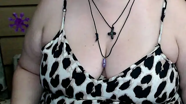 mayasmith online show from December 5, 7:06 am