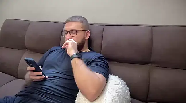 Snapshot of Bear_bear_ chatting on December 26, 10:48 am Bear bear online show from December 26, 10:48 am