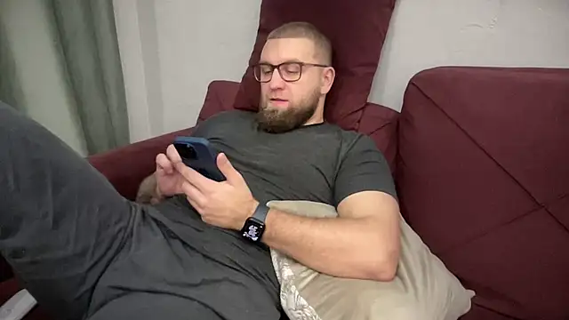 Snapshot of Bear_bear_ chatting on February 6, 5:30 pm Bear bear online show from February 6, 5:30 pm