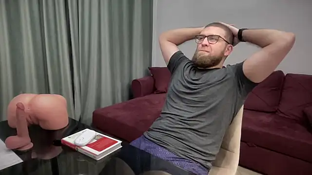 Snapshot of Bear_bear_ chatting on March 10, 7:40 pm Bear bear online show from March 10, 7:40 pm