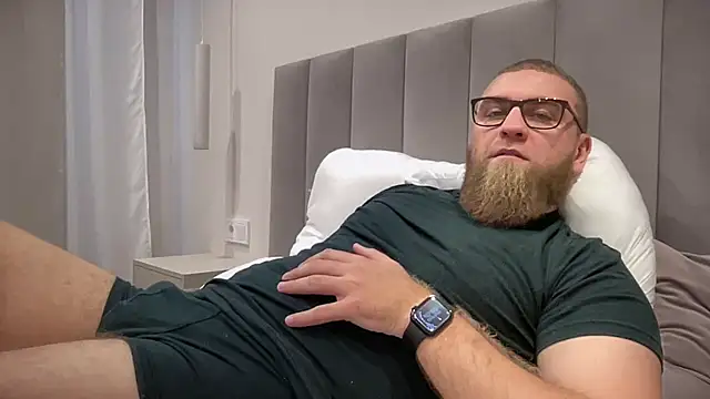 Snapshot of Bear_bear_ chatting on October 9, 11:19 am Bear bear online show from October 9, 11:19 am