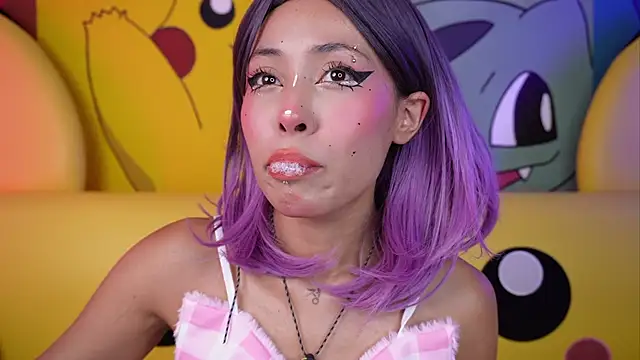 miss  maria online show from December 4, 6:05 pm