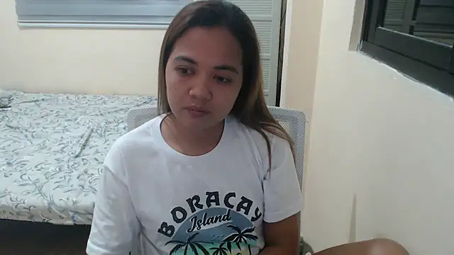 Snapshot of xTheLastVIRGINx chatting on October 18, 2:51 pm xTheLastVIRGINx online show from October 18, 2:51 pm