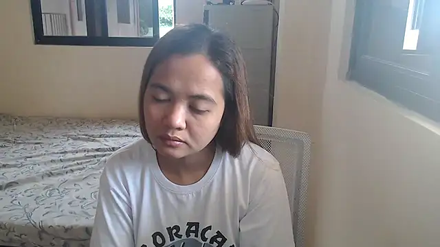 Snapshot of xTheLastVIRGINx chatting on October 19, 4:57 am xTheLastVIRGINx online show from October 19, 4:57 am