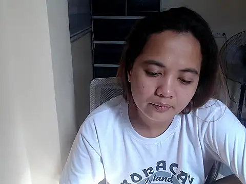 xTheLastVIRGINx online show from February 18, 6:09 am