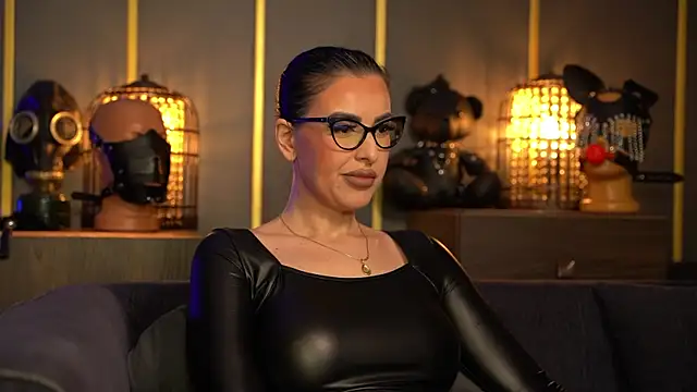 kelly kent online show from April 16, 9:26 pm