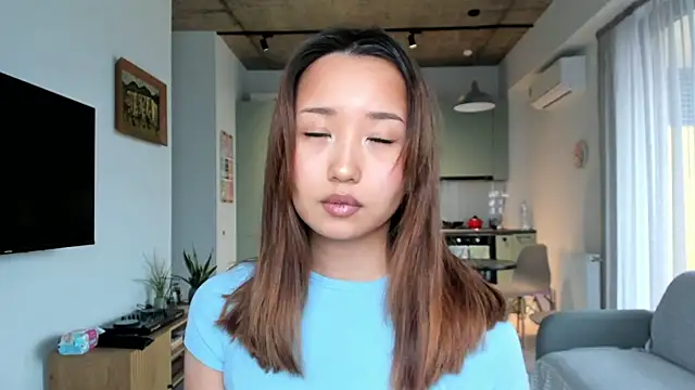 julias tapes online show from January 7, 7:20 am