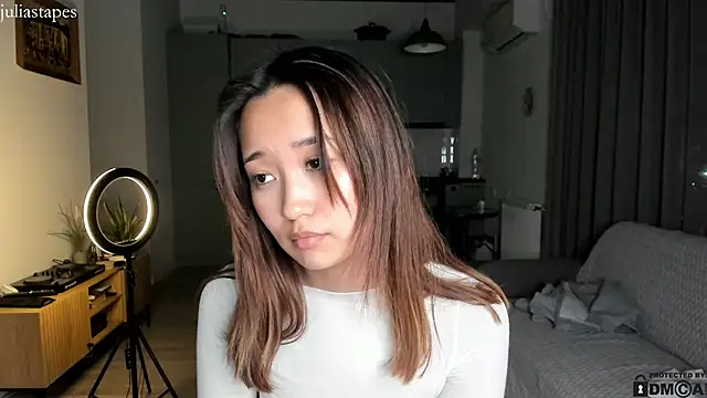 julias tapes online show from January 14, 4:50 pm