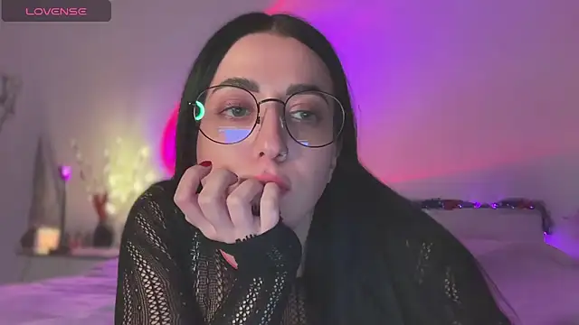 Emylia online show from December 30, 12:43 am