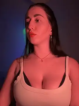 Emylia online show from March 21, 11:01 pm