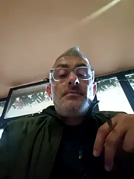 cuci45 online show from November 12, 1:22 pm