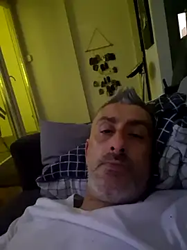 cuci45 online show from December 18, 11:44 pm