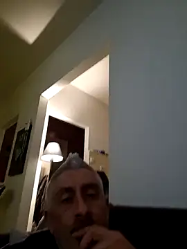 Snapshot of cuci45 chatting on February 15, 9:33 pm cuci45 online show from February 15, 9:33 pm