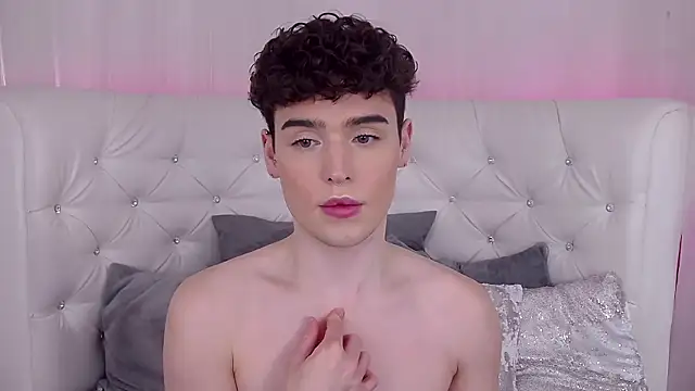 RobbyCharming online show from October 12, 4:33 am