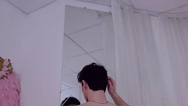 RobbyCharming online show from November 28, 3:42 am