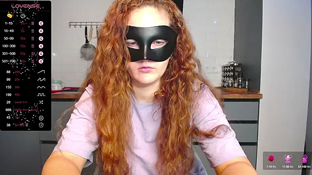 Snapshot of BubbbleGumm chatting on January 21, 7:28 pm BubbbleGumm online show from January 21, 7:28 pm