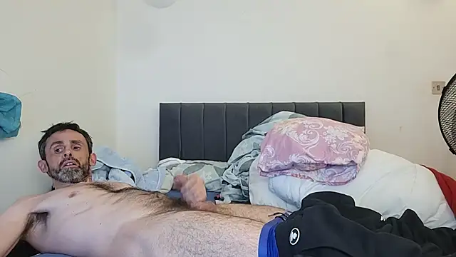 uk-bobbie-uk online show from November 21, 2:32 am