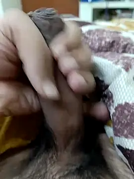 Snapshot of wrong_man25 chatting on December 15, 11:09 pm wrong man25 online show from December 15, 11:09 pm