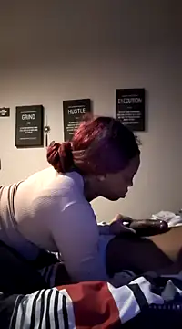 Snapshot of mayywetter chatting on January 14, 1:49 pm mayywetter online show from January 14, 1:49 pm