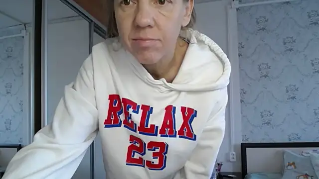 Snapshot of Popppka chatting on November 15, 11:18 am Popppka online show from November 15, 11:18 am