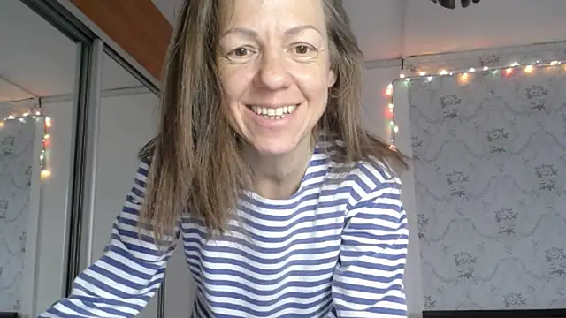 Snapshot of Popppka chatting on March 31, 2:06 pm Popppka online show from March 31, 2:06 pm