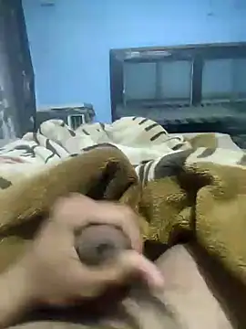 Snapshot of Deshilund9 chatting on December 12, 4:43 pm Deshilund9 online show from December 12, 4:43 pm