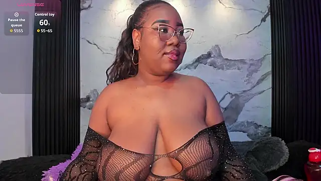 Darnellqueen online show from March 13, 4:30 am