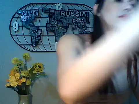 Imurwifey online show from October 22, 9:31 am