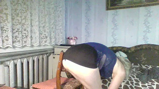 Annie Heart online show from September 19, 7:03 pm