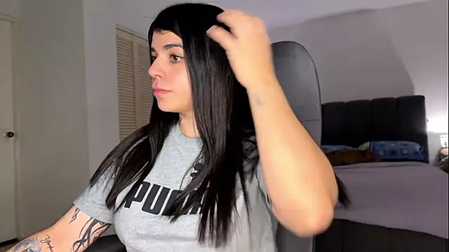 Snapshot of nurbanu_hatem chatting on February 17, 9:28 am nurbanu hatem online show from February 17, 9:28 am