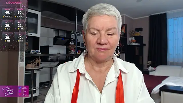 Snapshot of roxana_brooks chatting on February 8, 2:53 pm roxana brooks online show from February 8, 2:53 pm