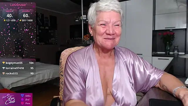 roxana brooks online show from July 31, 8:08 pm