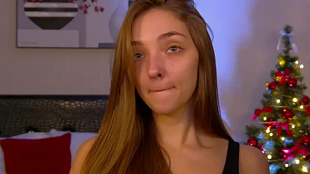 VirginieCruz online show from December 20, 5:36 am