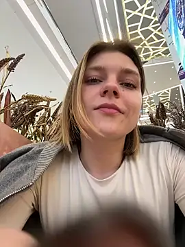 ValenciaShock online show from April 2, 7:06 am