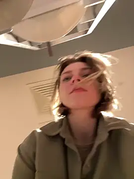 ValenciaShock online show from April 18, 7:12 am