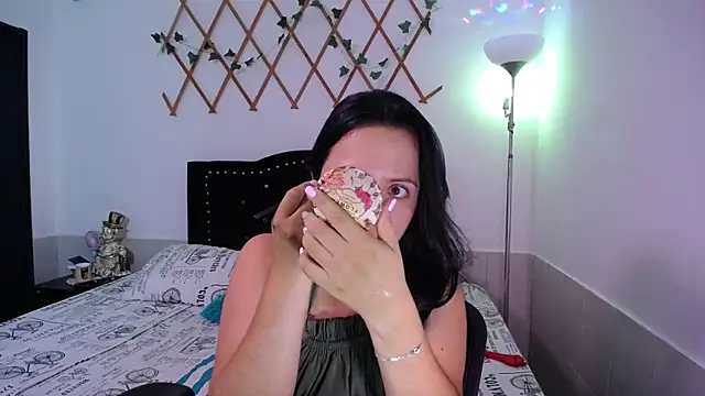 naughty girl 4u online show from November 10, 8:08 pm